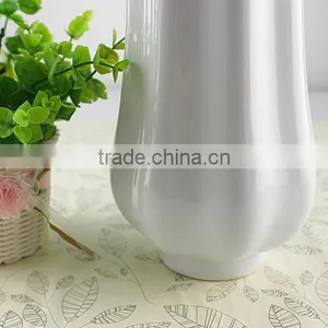 OEM Factory White Grace Horned Ceramic Vases thumbnail-4