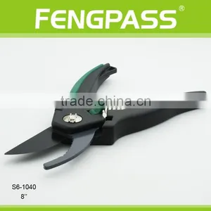 S6-1040 Easy - Using Classical Garden Scissors thumbnail-2