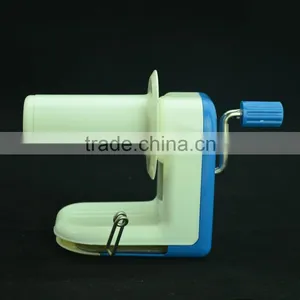 Y002 Deluxe Wool Winder thumbnail-1