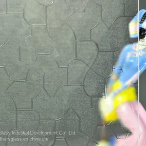 Clear Patterned Glass-Karatachi thumbnail-1