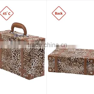 Fashion Leopard Print Cosmetic Makeup Train Case With Mirror and Easy Clean Extendable Trays thumbnail-3
