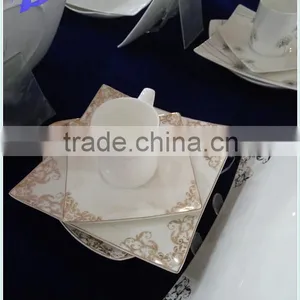 100 Piece Porcelain Dinner Set for 6 People thumbnail-1