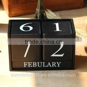 Yearly Table Calendar Wooden Islamic Calendar 2017 thumbnail-5