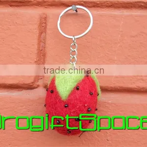 2017 Strawberry Felt Keychain Made in China thumbnail-1