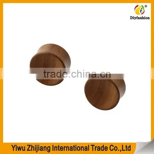 Concave Red Saba Wood Ear Plugs thumbnail-3