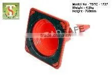 HIGH QUALITY IN-MOULD RUBBER BASE TRAFFIC CONE thumbnail-1