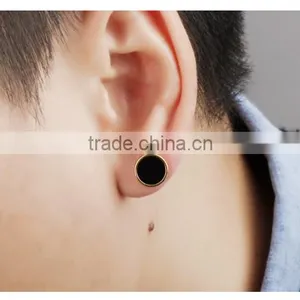 Stainless Steel Man Fashion Design Round Shaped Earrings thumbnail-6