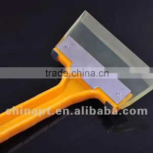 Long Handle Window Wiper thumbnail-1