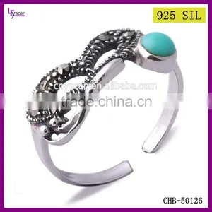 Pave Diamond Emerald Knuckle Vintage .925 Sterling Silver Genuine Amethyst Ring thumbnail-1