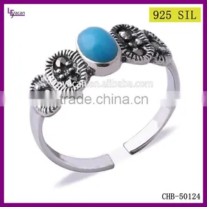 925 Sterling Silver New Design Vintage 925 Sterling Silver Engraved Engagement Ring thumbnail-1