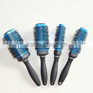 Salon Hair Brush Triangle Hair Brush Set thumbnail-1