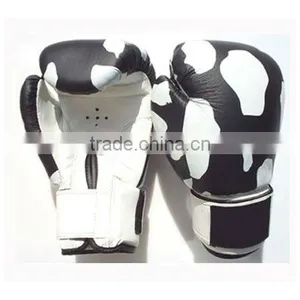 Pro Fight Gloves thumbnail-1
