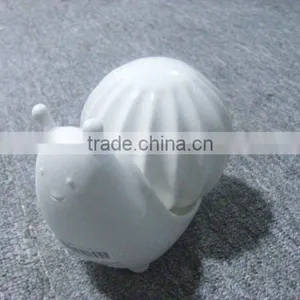 White Porcelain Snail thumbnail-1