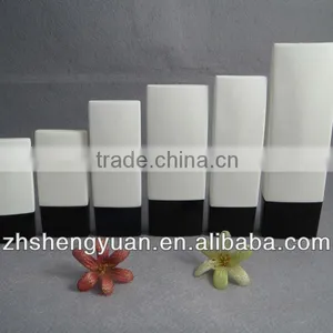 Foundation Plastic Lotion Bottle thumbnail-1