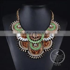 High Quality Vintage Colorful Rhinestone Chunky Statement Necklace Tin Alloy Fashion Women Pendant Necklace 6390154 thumbnail-3