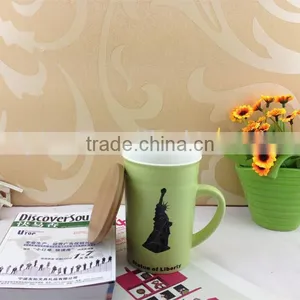 Statue of Liberty Printed Color Glazed Ceramic Mug thumbnail-1