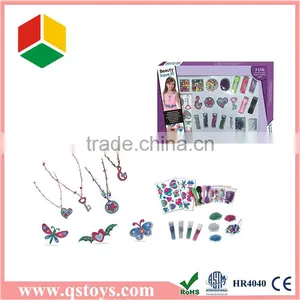 DIY Beauty Necklace and Magic Paster Toys for Kids thumbnail-1