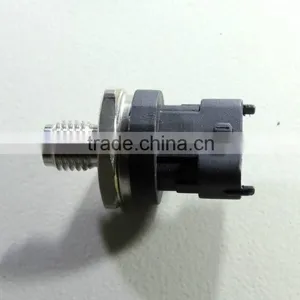 Diesel Engine Common Rail System Parts Rail Pressure Sensor thumbnail-2