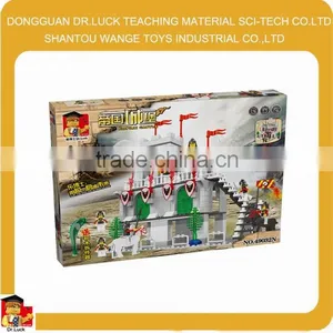 Empire Castle Block Toy thumbnail-1