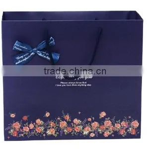 Custom Printed Logo Christmas Paper Shopping Bags With Best Price thumbnail-5