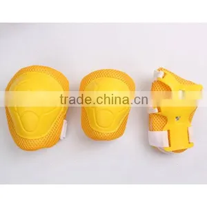 Colorful Protection Sets With Knee,wlbow & Wrist Pads thumbnail-3