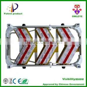 Portable Solar LED Arrow Guide Boards for Traffic Safety thumbnail-1