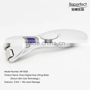 Handheld Private Label Available Microcurrent Galvanic Face Massage Roller thumbnail-2
