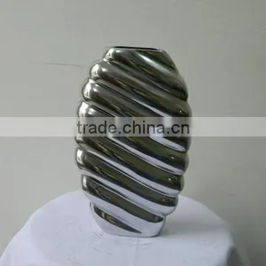 Aluminum Flower Vase thumbnail-1