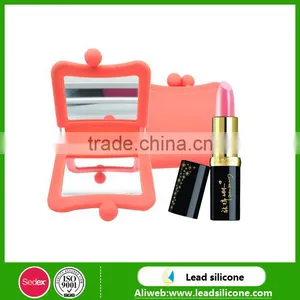 Girl's Fashion Double Sides Mini Silicone Folding Mirror,Silicone Pocket Makeup Mirror thumbnail-1