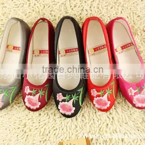 Nice Canvas Shoe for Girl From China thumbnail-1