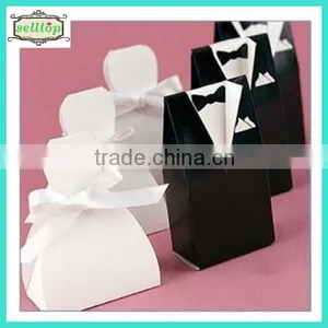 Cute 300g Paper Wedding Favors Candy Boxes thumbnail-1