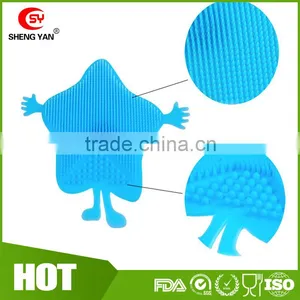 Latest FDA Standard Star And Moon Shape Silicone Body Bath Brush For Babies thumbnail-3