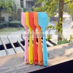 Silicone Cooking Spatula for Flour Mixing and Smearing Non-stick thumbnail-1