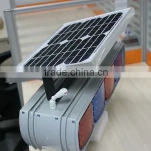 Super Bright Two-sided Solar Power System Flashing Warning Light thumbnail-3