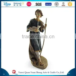 Resin Customized Handmade European Figurine Souvenir for Sale thumbnail-1