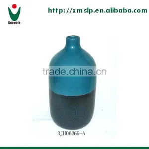 High Quality Ceramic Vase Factory Supply thumbnail-1