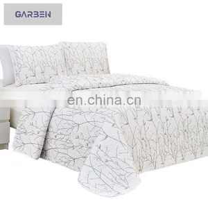 Wholesale Comforter Folded Soft Microfiber Lightweight Coverlet For All Season Fabric Embroidery Quilt thumbnail-1