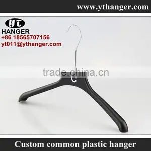 IMY-495 Black Plastic Female Hangers for Ladies thumbnail-1