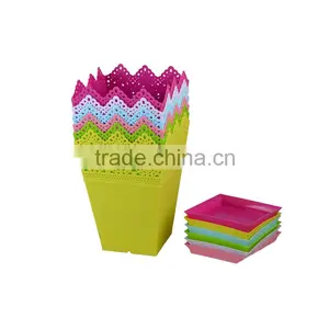 Crown Lace Flower Pot Plastic Planter thumbnail-2