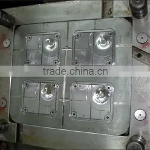 Plastic Injection Molding Products for Plastic Moulding Parts of Mirror Inserted Make-up Casing thumbnail-1