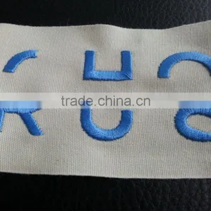 China Wholesale Embroidery Badge and Woven Patch for Clothing Labels thumbnail-3