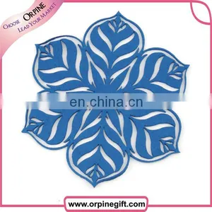 Eco-friendly Wholesale Embroidered Patches for Promotional New Year Gift thumbnail-4