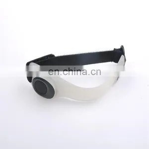 2018 New Promotion Led Flashing Armband Outdoor Night Safety Item Sport Silicon Led Armband thumbnail-5