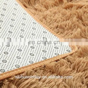 Polyester PV Plush Area Shaggy Rug With Dotted or PVC Back Blanket Carpet thumbnail-3