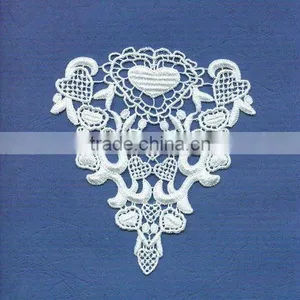 Collar Motif thumbnail-1