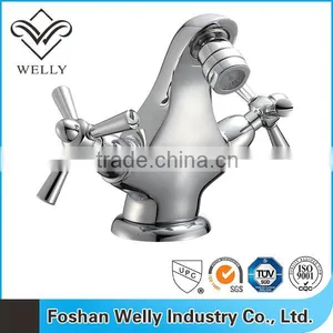 2016 Brass Body Deck Mounted Chrome Bathroom Sink Water Tap thumbnail-1