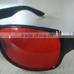 3D Glasses thumbnail-1