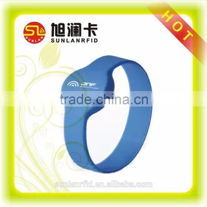 High Quality Customized Free RFID Silicone Wristbands With TK4100 Chip For Access Control thumbnail-3