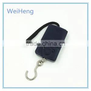 WeiHeng 45kg/110lb Hot Sale Mini Fishing Hanging Digital Luggage Scale With Hook thumbnail-3
