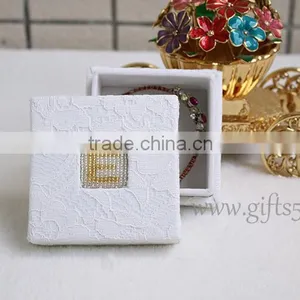 Handmade Wedding Jewelry Gift Boxes With Beaded Name Plate of E thumbnail-1